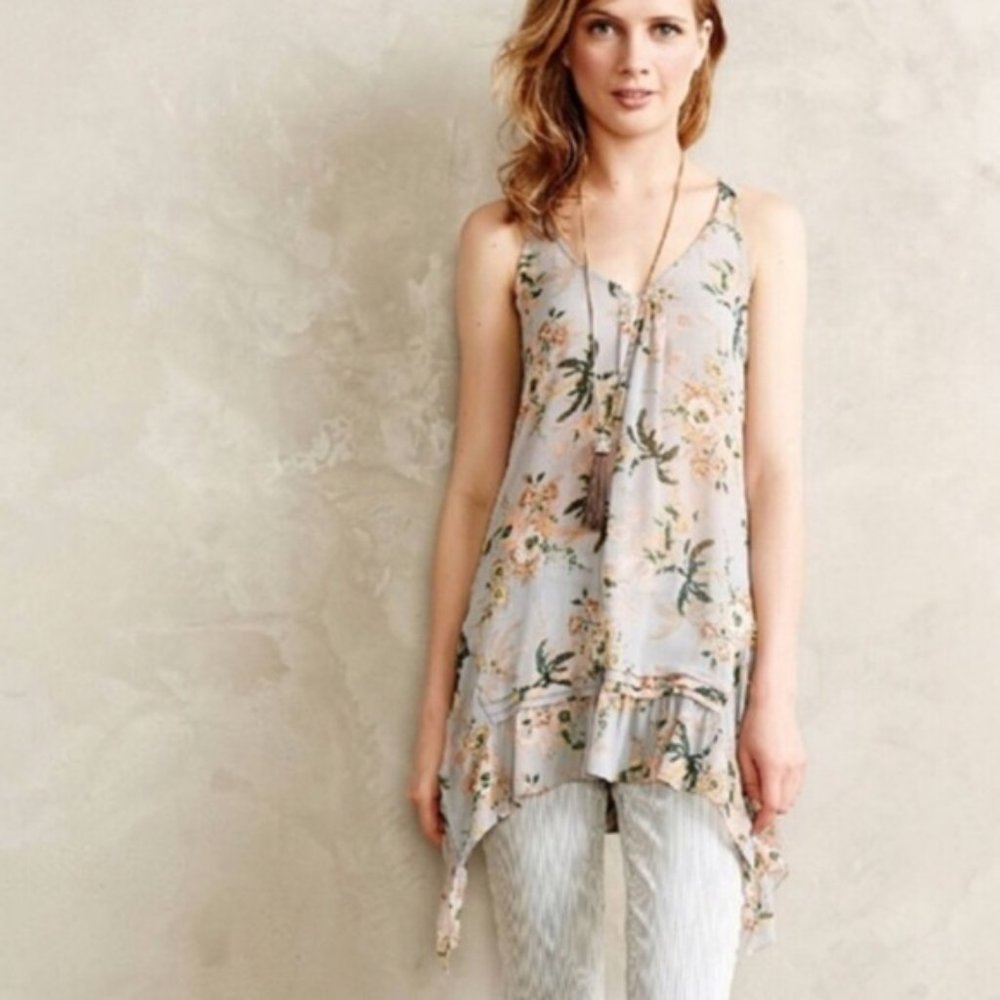 Anthropologie MAEVE Magda grey boho floral shark bite flounce hem tunic tank top